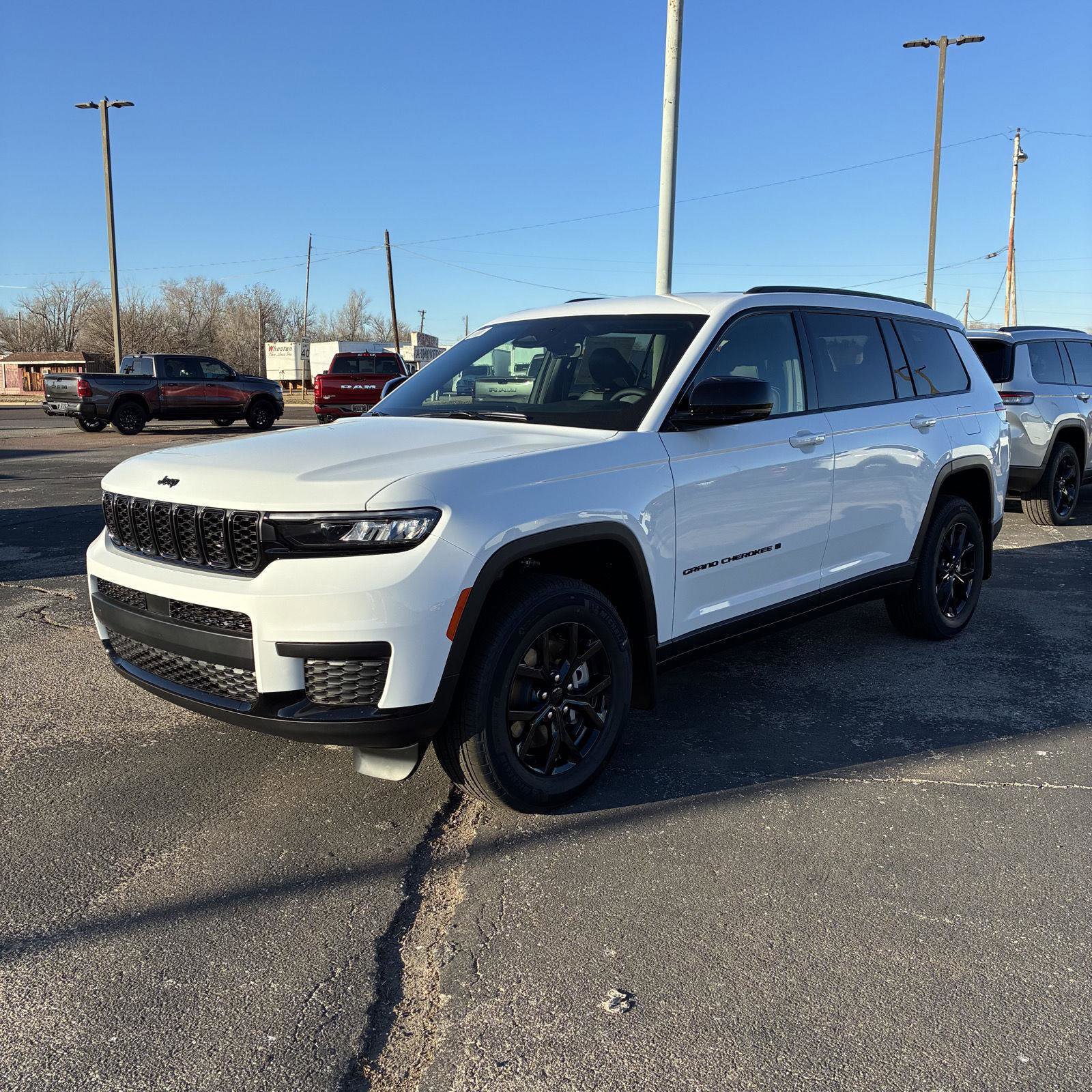New 2025 Jeep Grand Cherokee L Altitude