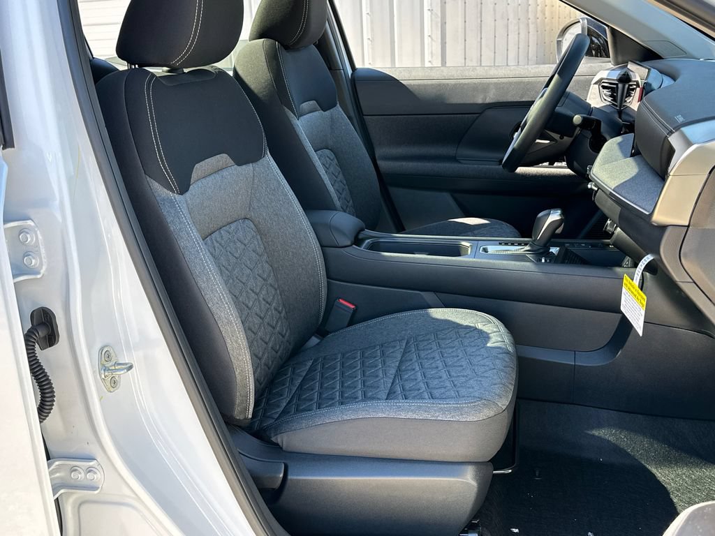 New 2026 Nissan Kicks SV w/ SV Premium Package AWD/4WD image 20