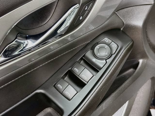 Used 2023 Chevrolet Traverse LT AWD/4WD image 17