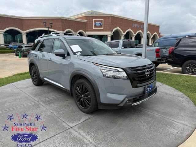 Used 2023 Nissan Pathfinder Platinum AWD/4WD image 1