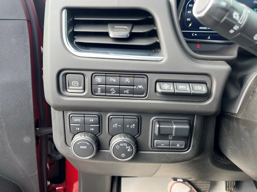 Certified 2023 Chevrolet Tahoe Premier w/ Advanced Technology Package image 8