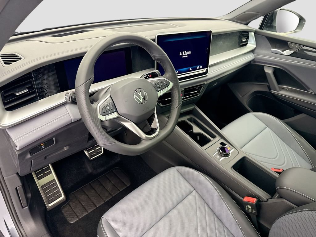 New 2026 Volkswagen Tiguan SE R-Line image 9