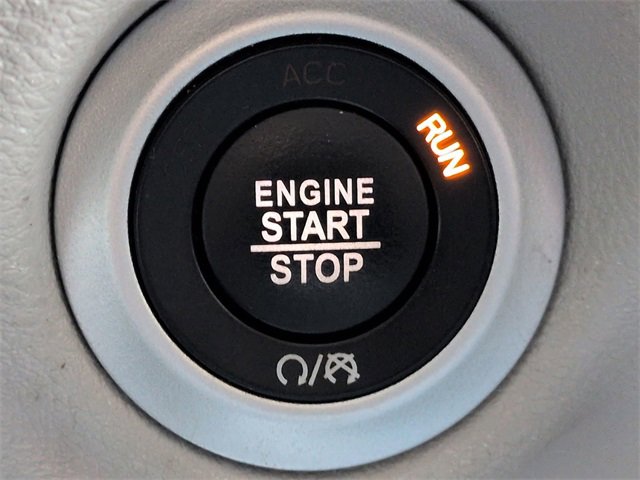 Used 2024 Chrysler Pacifica Touring-L image 21