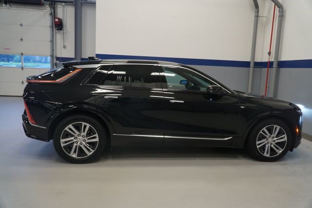 Certified 2024 Cadillac Lyriq Tech w/ Driver Assist Package AWD/4WD image 5