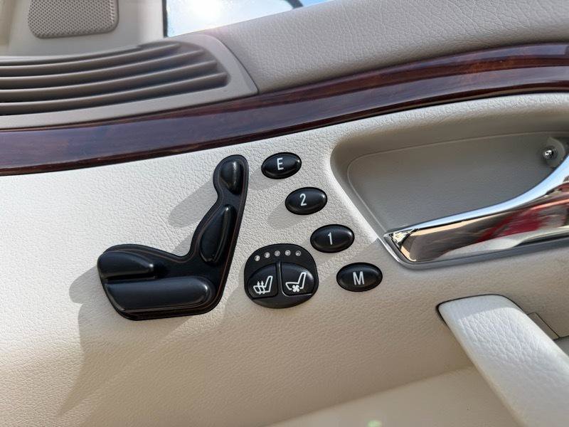 Used 2001 Mercedes-Benz S 500 image 48