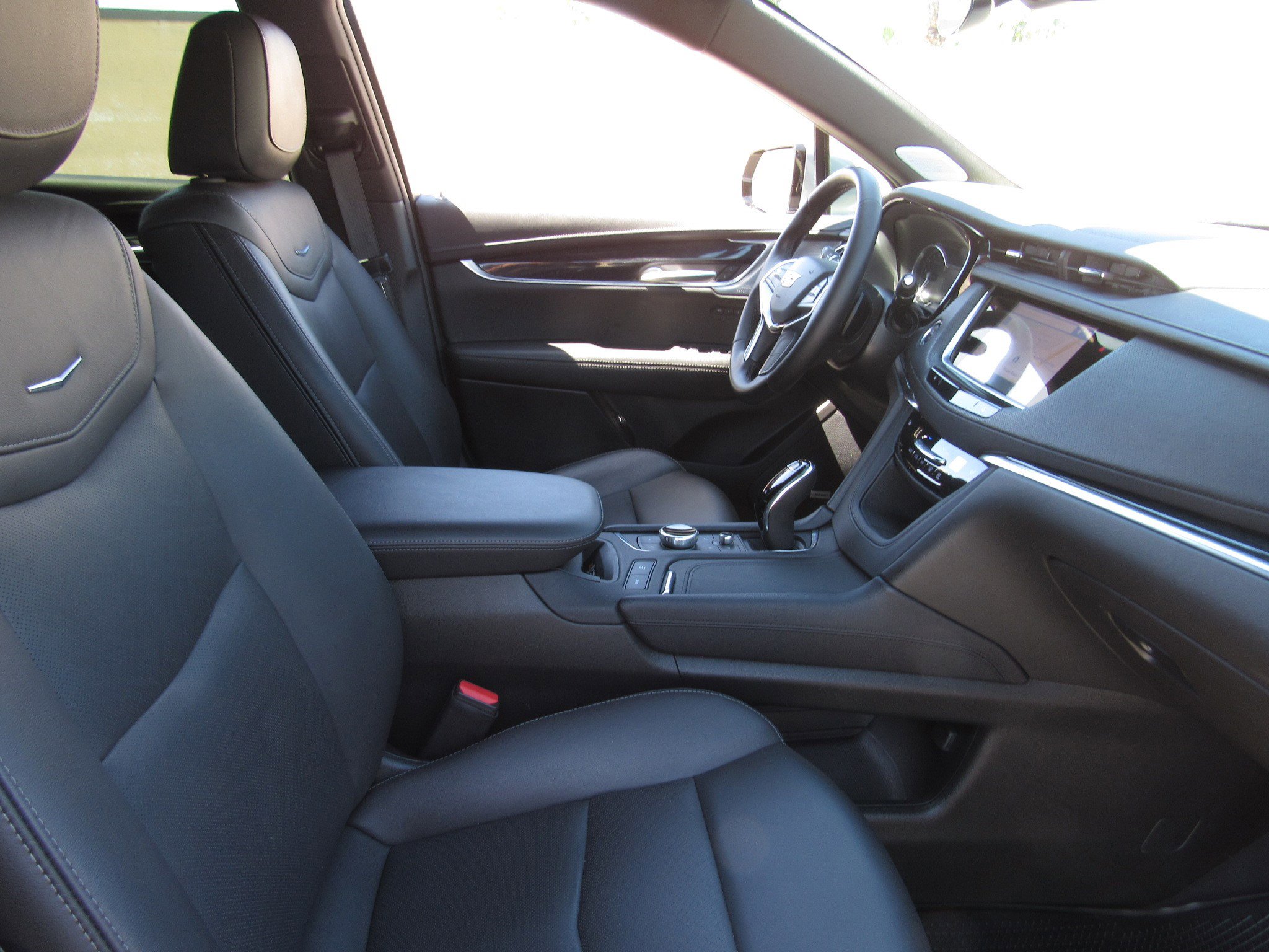 Used 2025 Cadillac XT5 Premium Luxury FWD image 9
