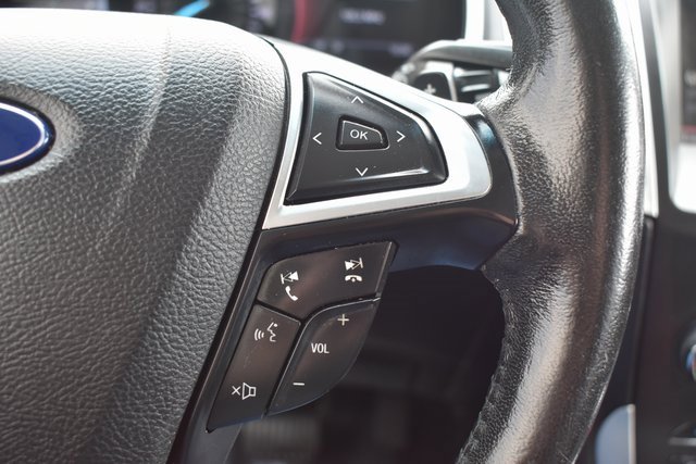 Used 2015 Ford Edge SEL w/ Equipment Group 201A image 21