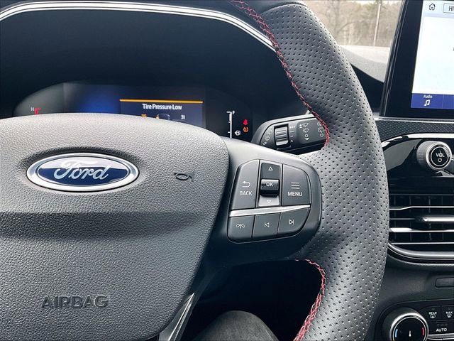Used 2023 Ford Escape ST-Line image 25