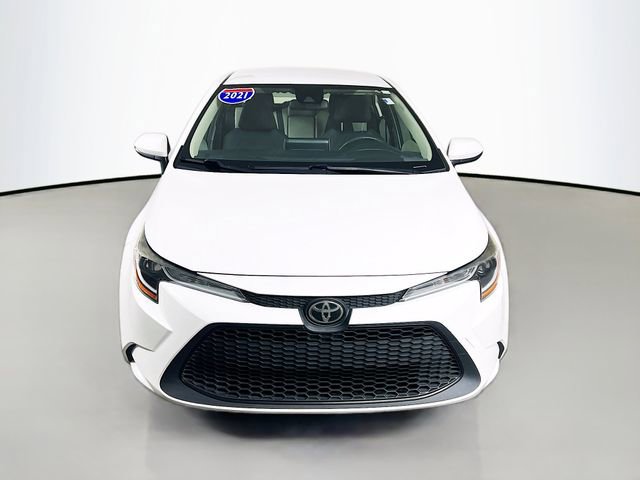 Used 2021 Toyota Corolla LE w/ LE Convenience Package FWD image 3