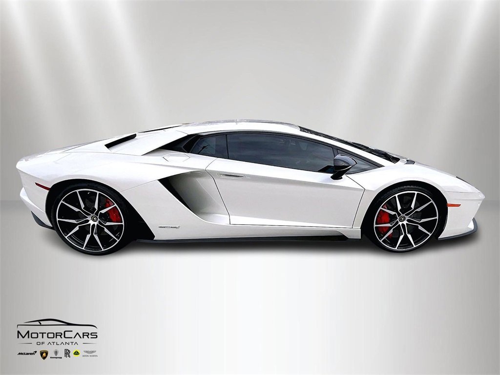 Used 2017 Lamborghini Aventador S image 6