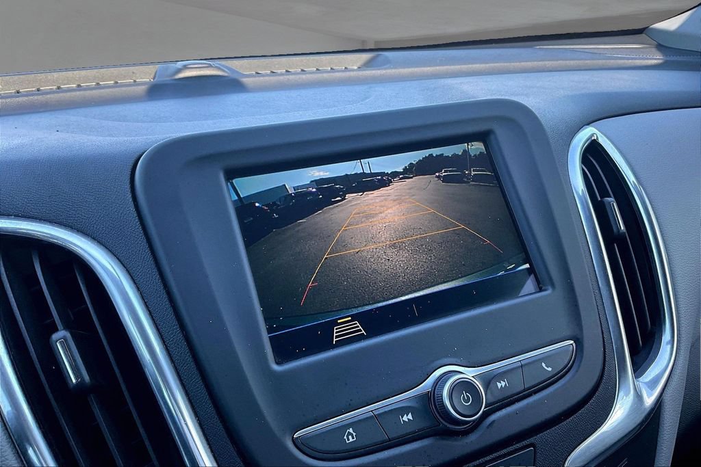 Used 2019 Chevrolet Equinox LS w/ LS Convenience Package FWD image 21
