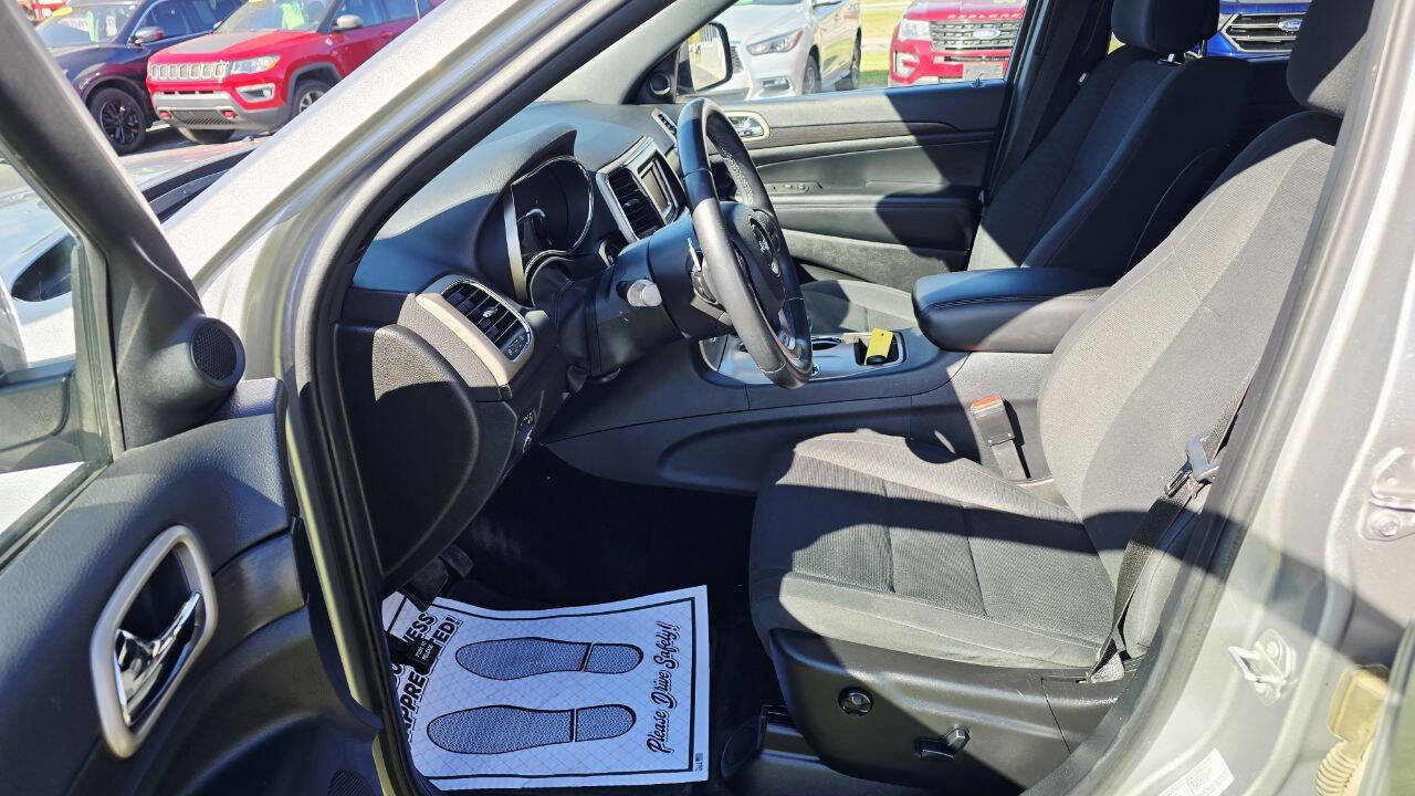 Used 2015 Jeep Grand Cherokee Laredo image 10