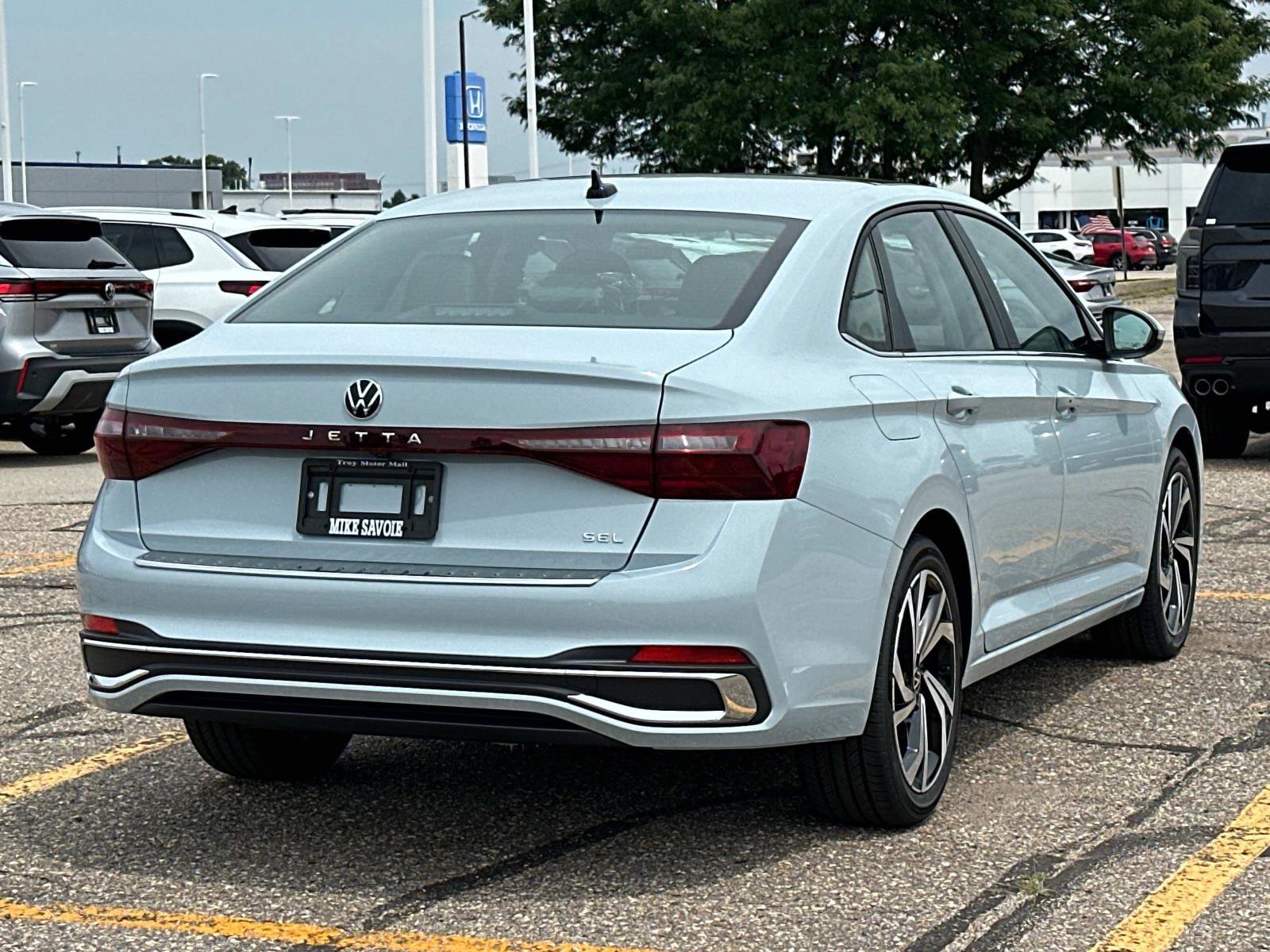 New 2025 Volkswagen Jetta SEL image 5