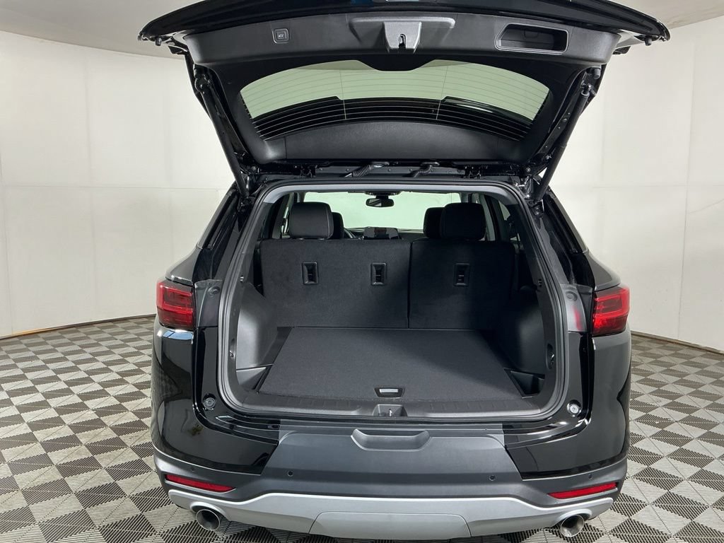 New 2026 Chevrolet Blazer LT w/ Convenience Package AWD/4WD image 9