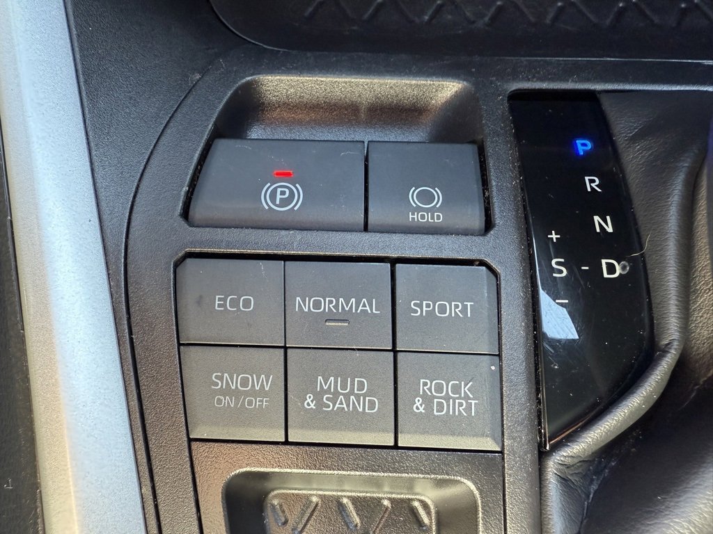 Certified 2024 Toyota RAV4 LE image 23