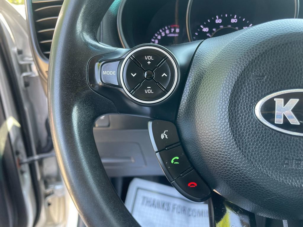 Used 2018 Kia Soul + FWD image 16