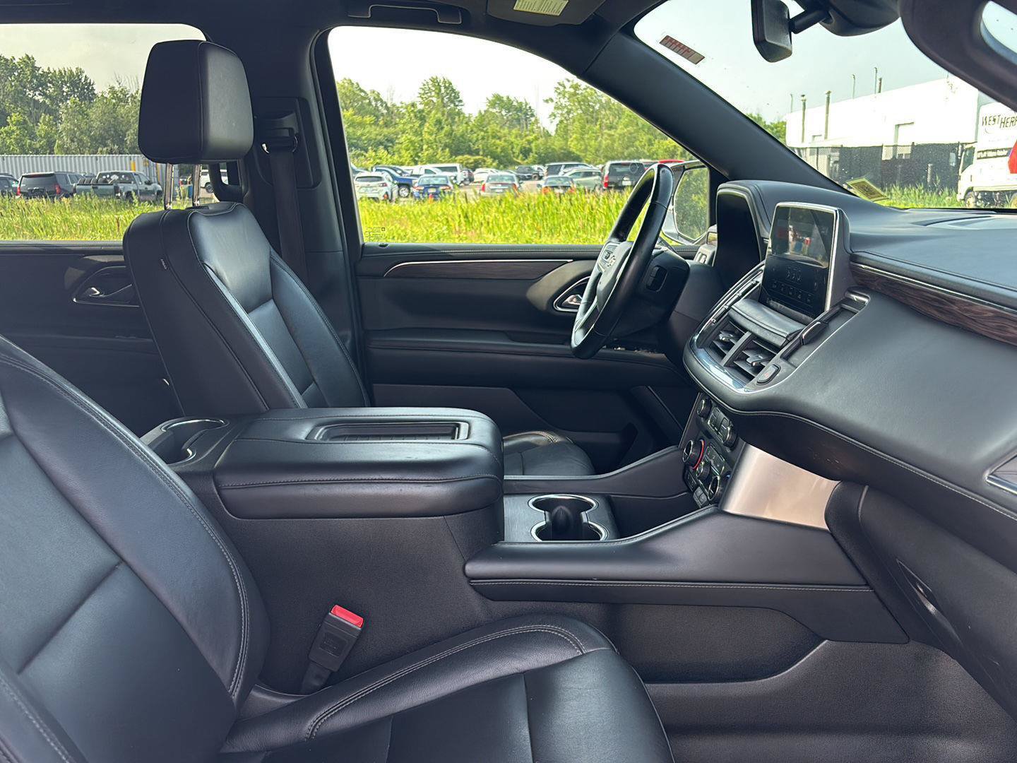 Used 2021 Chevrolet Tahoe LT w/ LT Signature Package AWD/4WD image 44