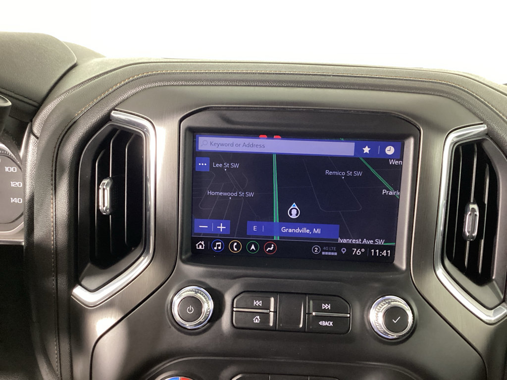 Used 2021 GMC Sierra 1500 AT4 w/ Technology Package AWD/4WD image 32