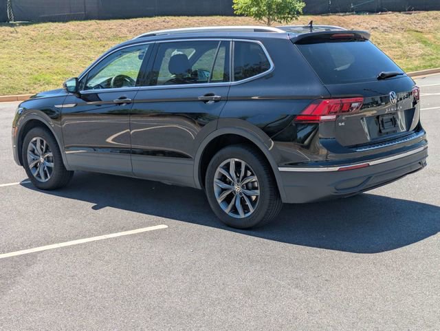 Used 2023 Volkswagen Tiguan SE FWD image 6