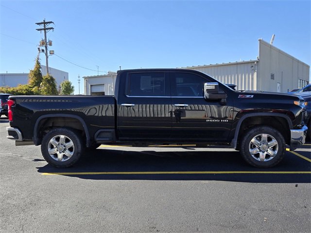 Used 2022 Chevrolet Silverado 2500 LTZ w/ LTZ Convenience Package image 5