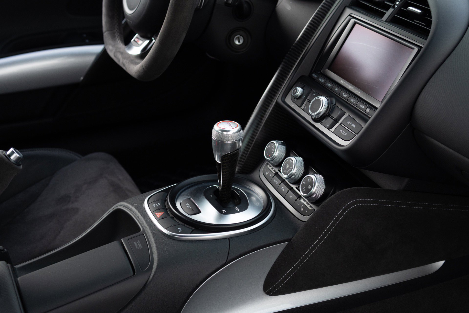 Used 2012 Audi R8 GT AWD/4WD image 64