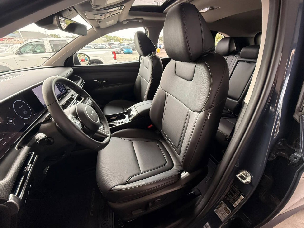 Used 2025 Hyundai Tucson SEL AWD/4WD image 28