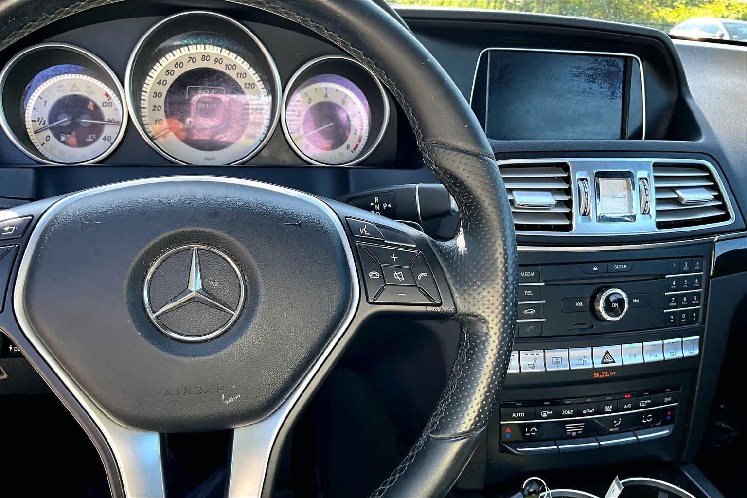 Used 2017 Mercedes-Benz E 400 4MATIC Coupe image 24