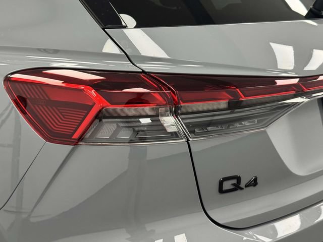 Used 2024 Audi Q4 e-tron Prestige AWD/4WD image 48