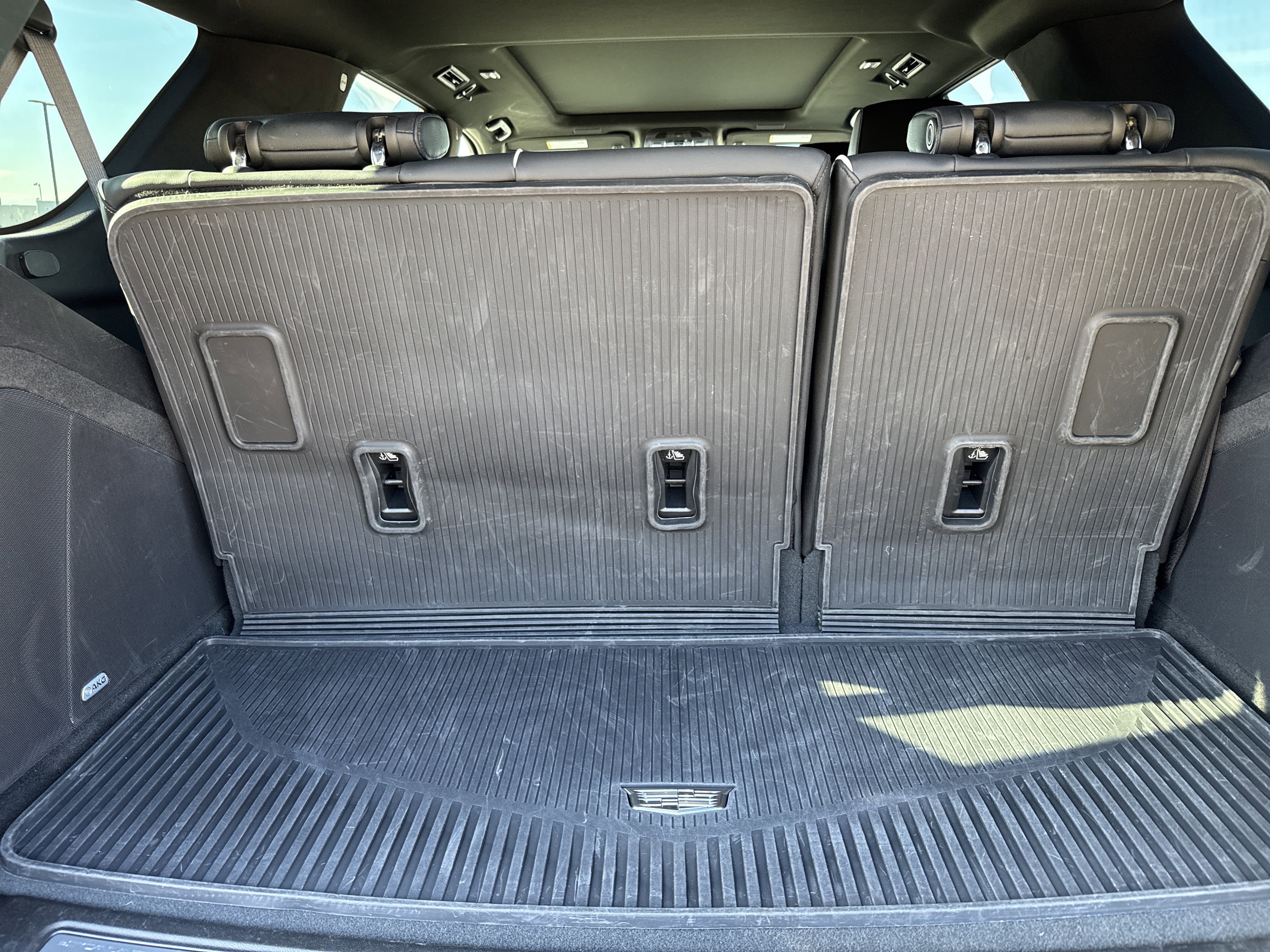 Used 2025 Cadillac Escalade Premium Luxury w/ Touring Package image 36