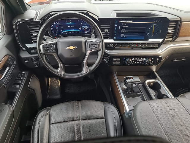 Used 2024 Chevrolet Silverado 1500 High Country w/ Technology Package AWD/4WD image 23