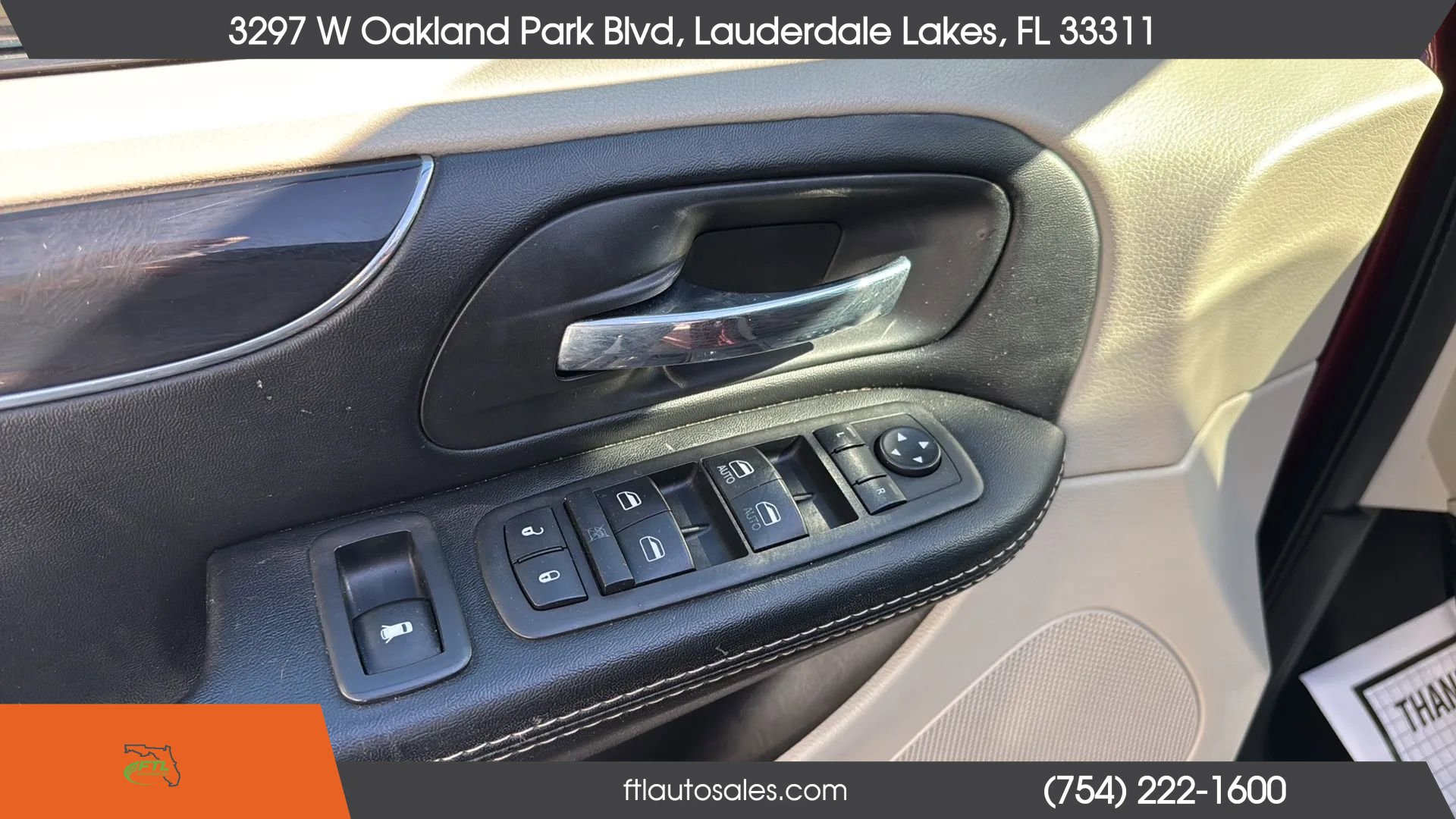 Used 2018 Dodge Grand Caravan SXT image 11