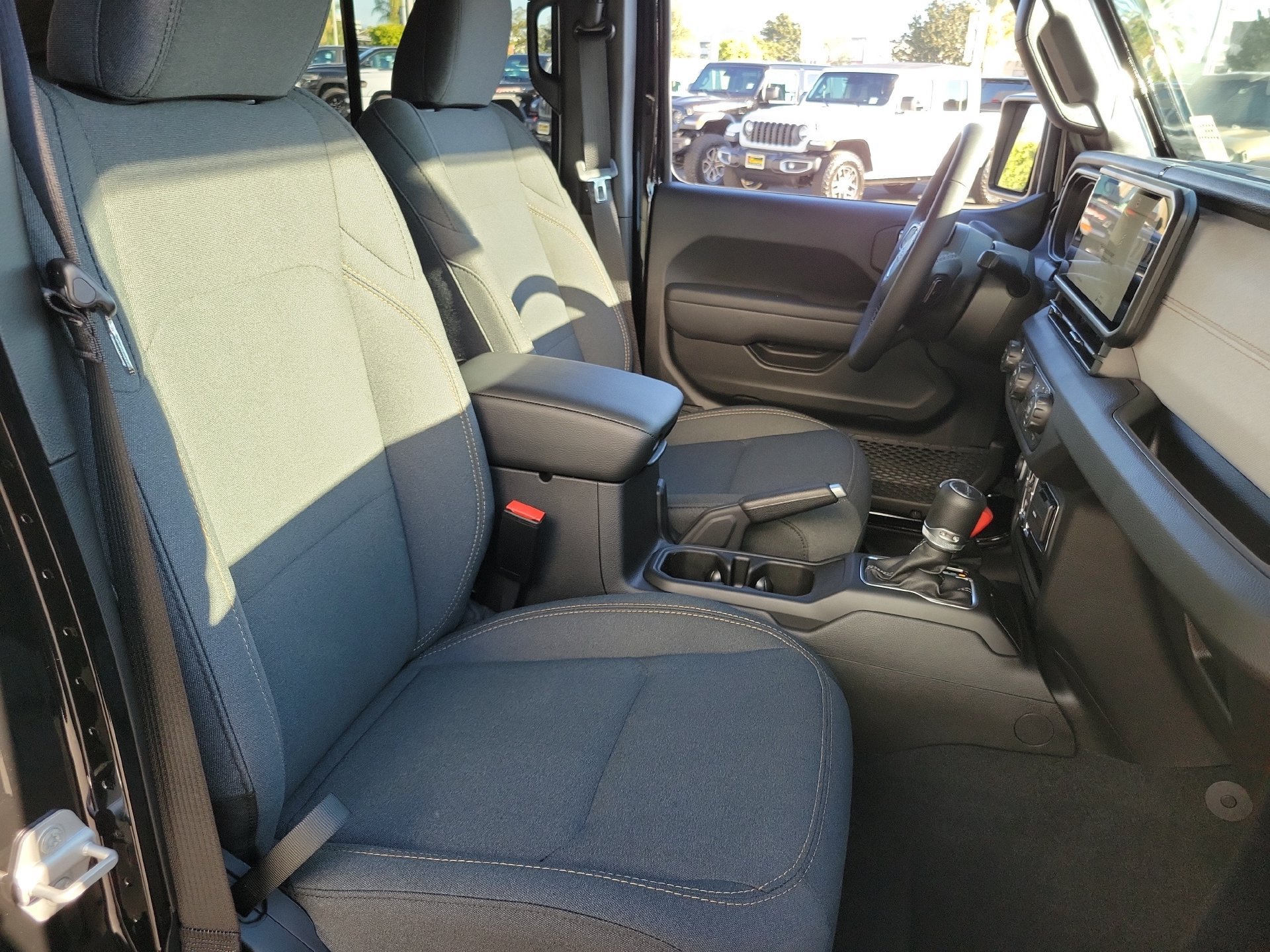 New 2026 Jeep Gladiator Sport AWD/4WD image 16