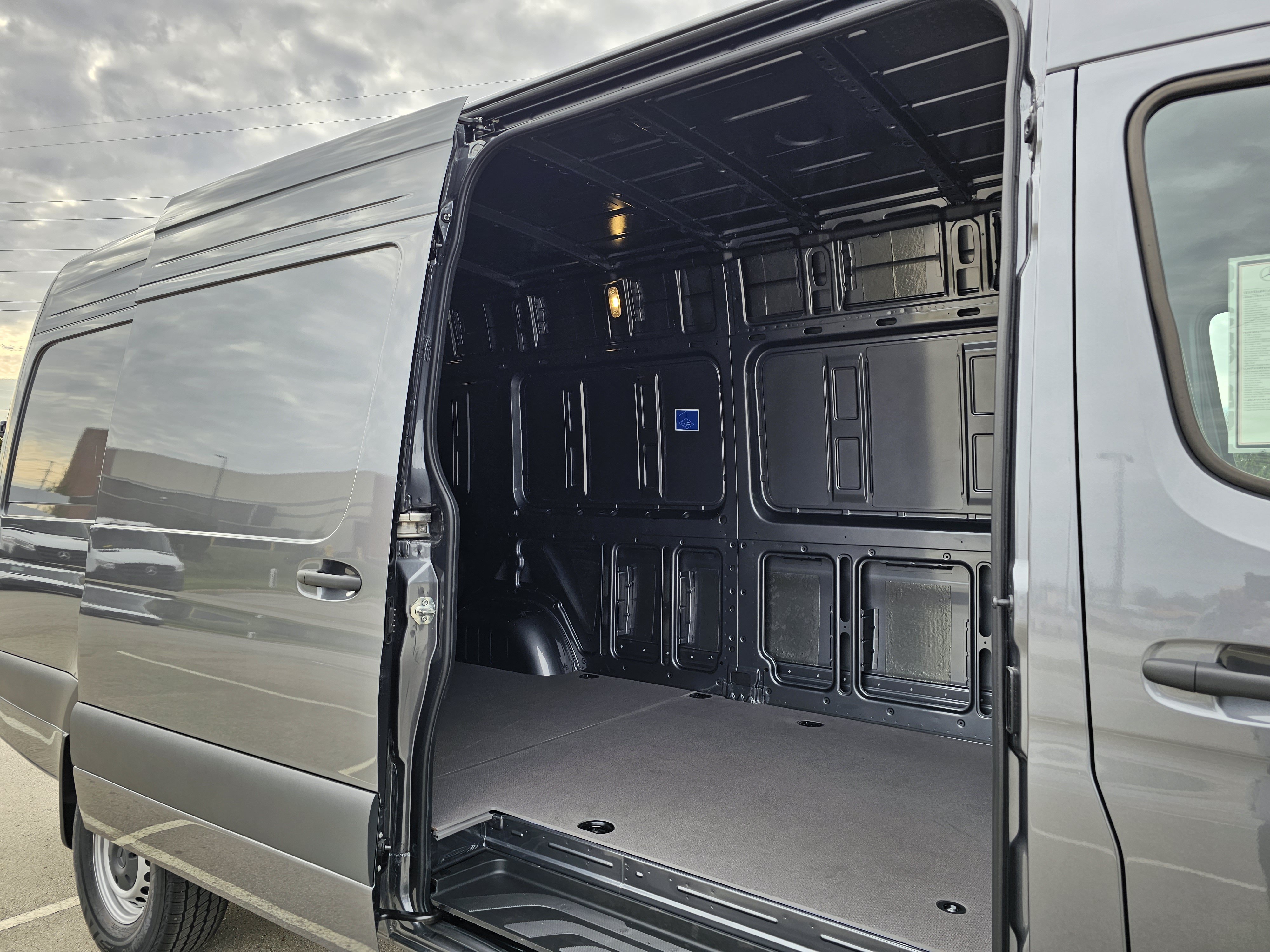 New 2025 Mercedes-Benz Sprinter 2500 image 24