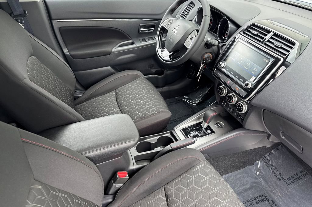 New 2026 Mitsubishi Outlander Sport LE AWD/4WD image 16