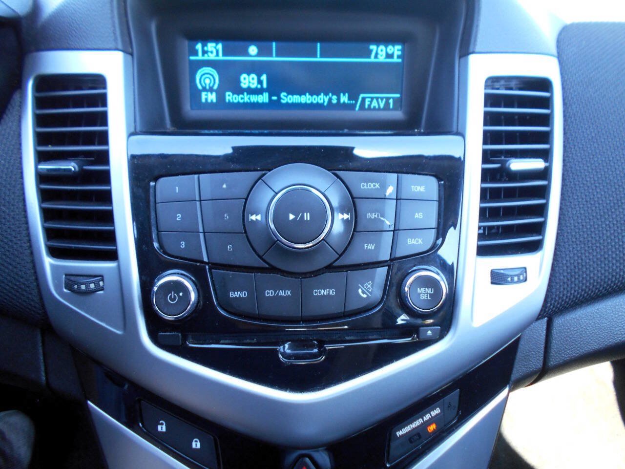 Used 2014 Chevrolet Cruze LT FWD image 16
