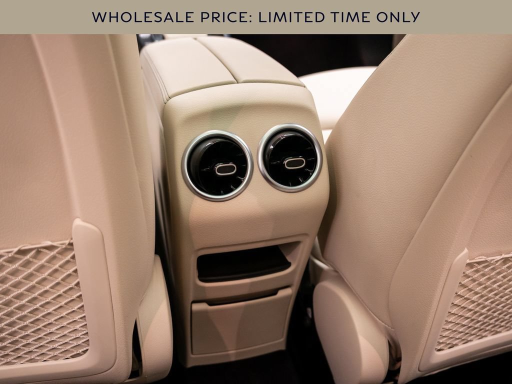 Used 2023 Mercedes-Benz GLA 250 4MATIC w/ Premium Package image 19