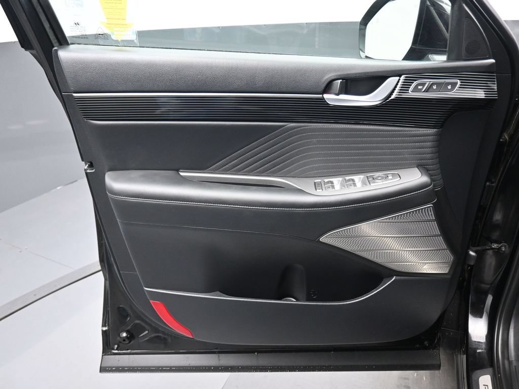 Used 2023 Hyundai Palisade Calligraphy AWD/4WD image 9