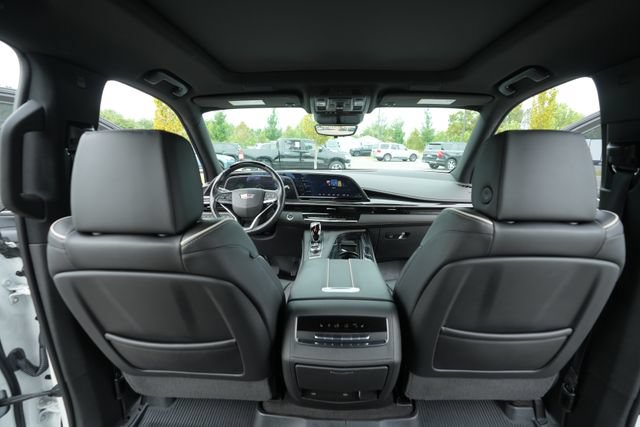 Used 2022 Cadillac Escalade ESV Sport w/ Touring Package AWD/4WD image 27