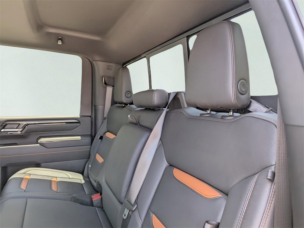 New 2025 GMC Sierra 2500 AT4 w/ AT4 Premium Plus Package image 17