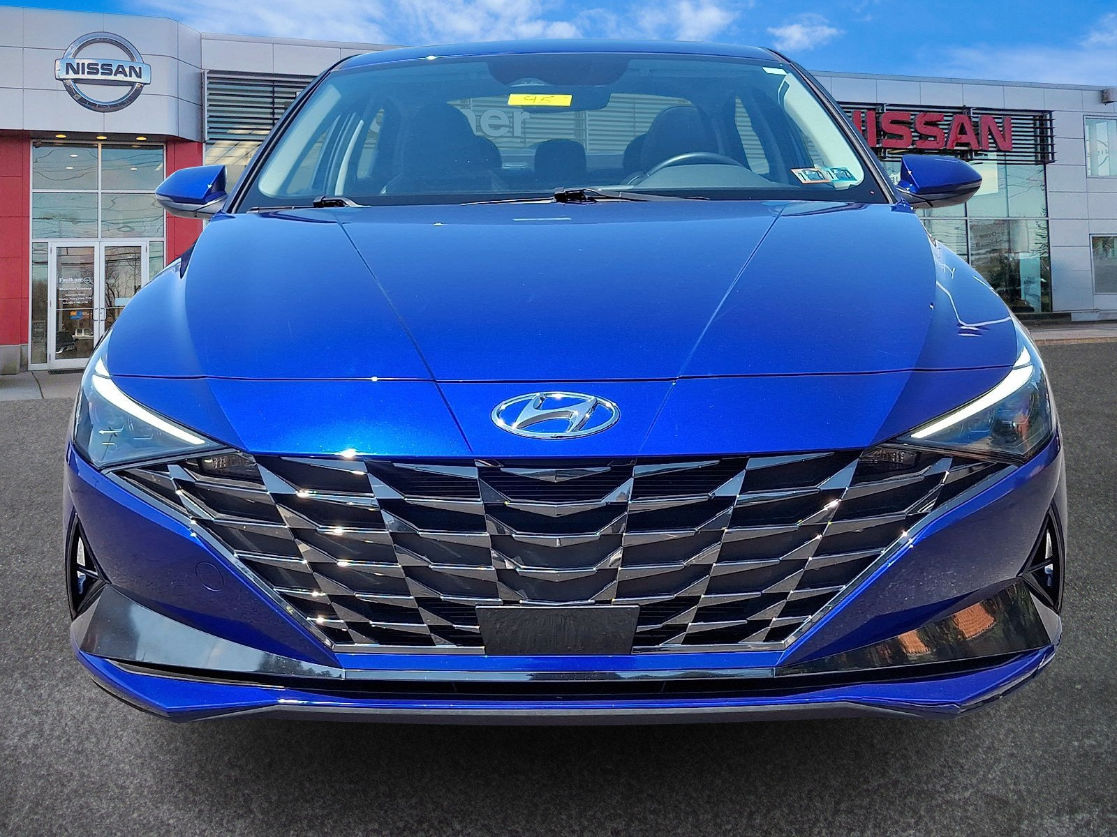 Used 2023 Hyundai Elantra Limited FWD image 2