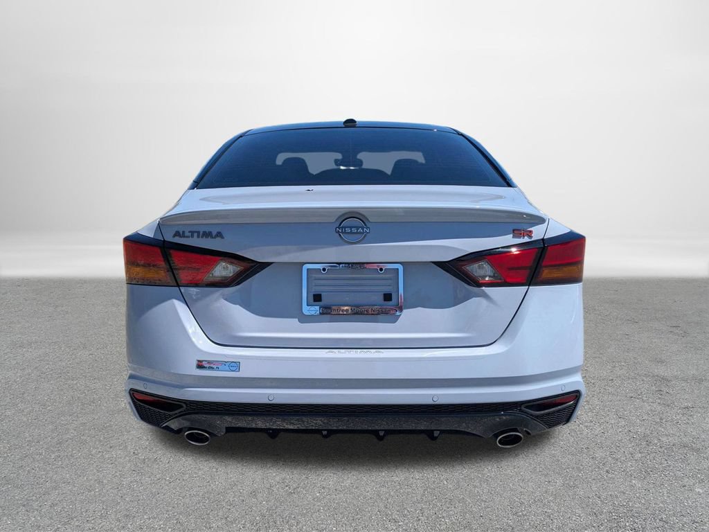 New 2026 Nissan Altima 2.5 SR w/ SR Premium Package FWD image 4