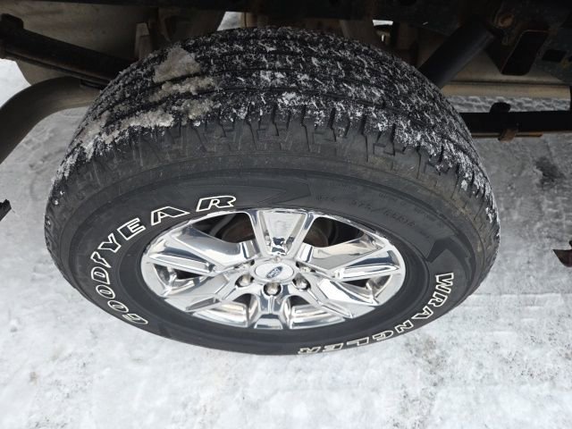 Used 2017 Ford F150 XLT w/ Equipment Group 302A Luxury AWD/4WD image 33