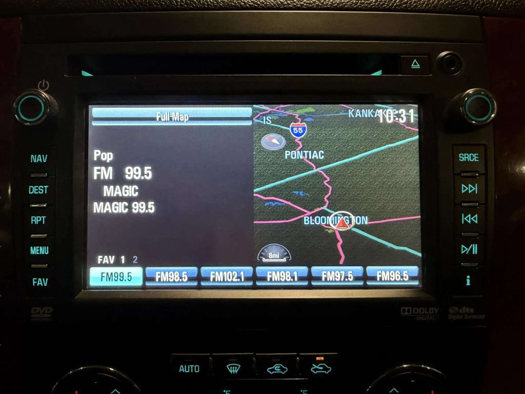 Used 2012 Chevrolet Avalanche LTZ AWD/4WD image 33