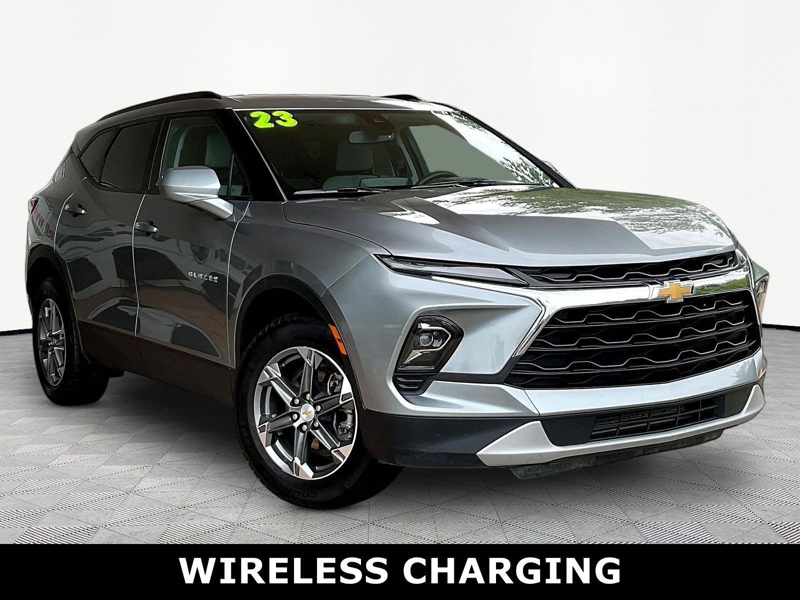 Used 2023 Chevrolet Blazer LT w/ Convenience Package AWD/4WD image 3