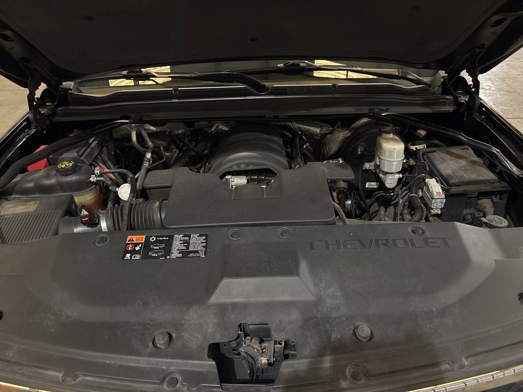 Used 2015 Chevrolet Suburban LT AWD/4WD image 15