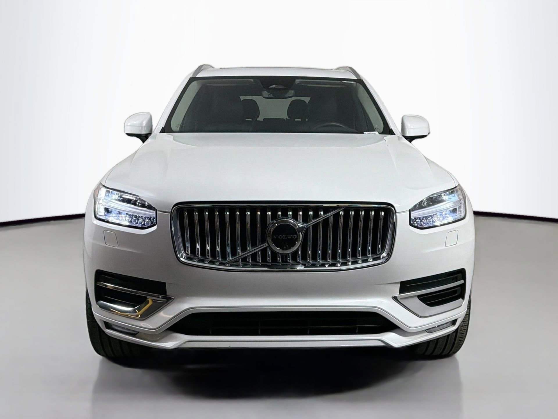 Certified 2024 Volvo XC90 B5 Plus w/ Protection Package Premier AWD/4WD image 2