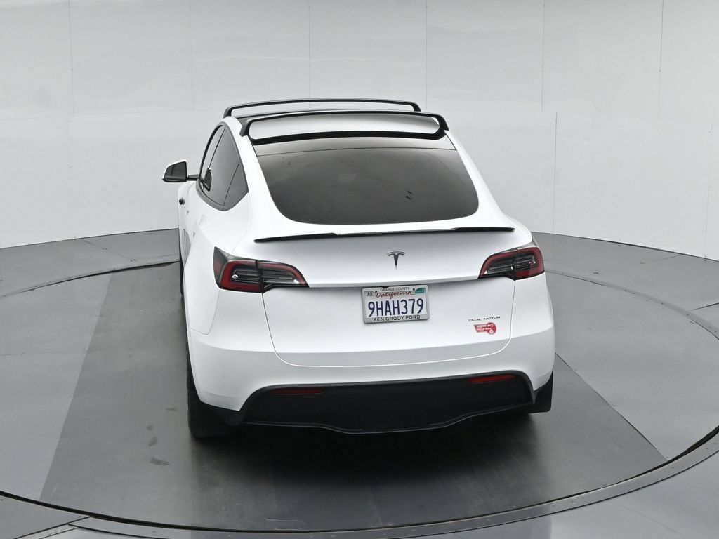 Used 2023 Tesla Model Y Long Range AWD/4WD image 38