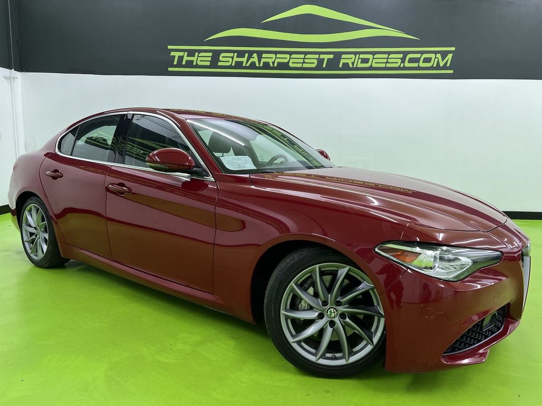 Used 2019 Alfa Romeo Giulia RWD image 1