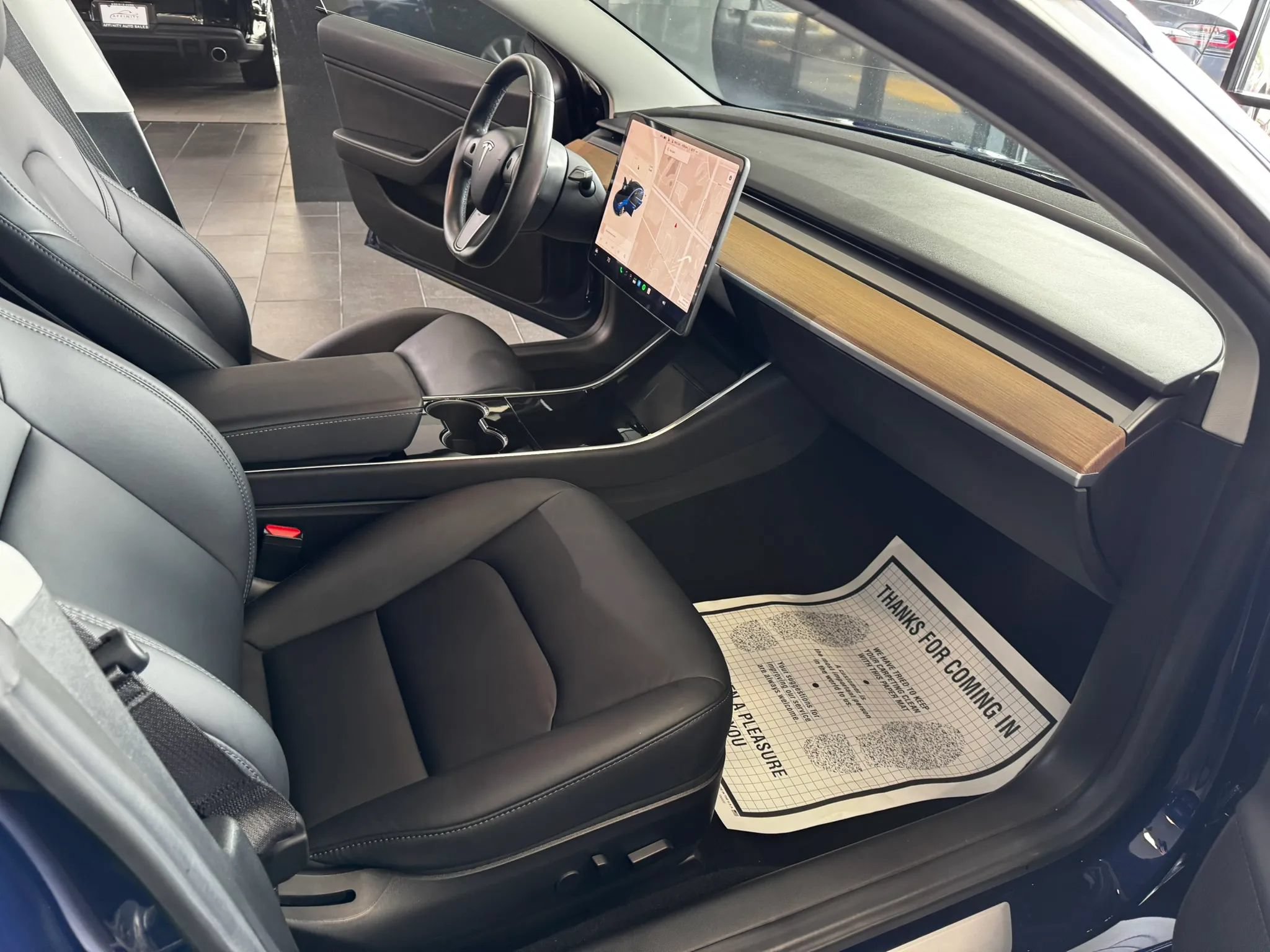 Used 2018 Tesla Model 3 Long Range RWD image 12