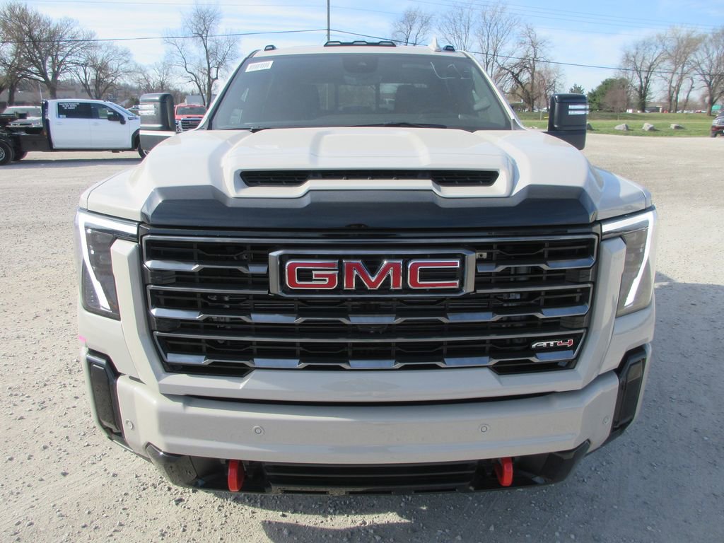 New 2026 GMC Sierra 3500 AT4 w/ AT4 Premium Plus Package AWD/4WD image 11